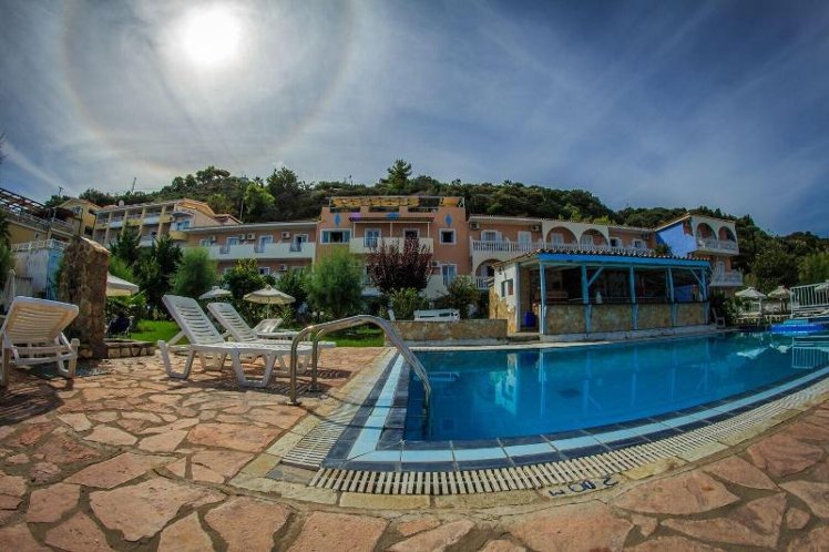 Agoulos Beach Hotel