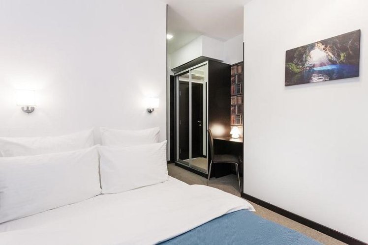 DOUBLE STANDARD Room