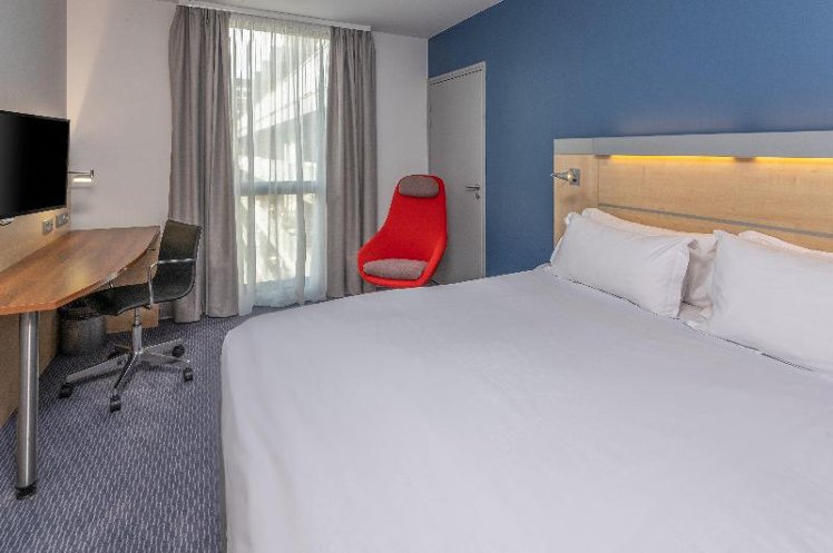 DOUBLE WITH DOUBLE BED Room