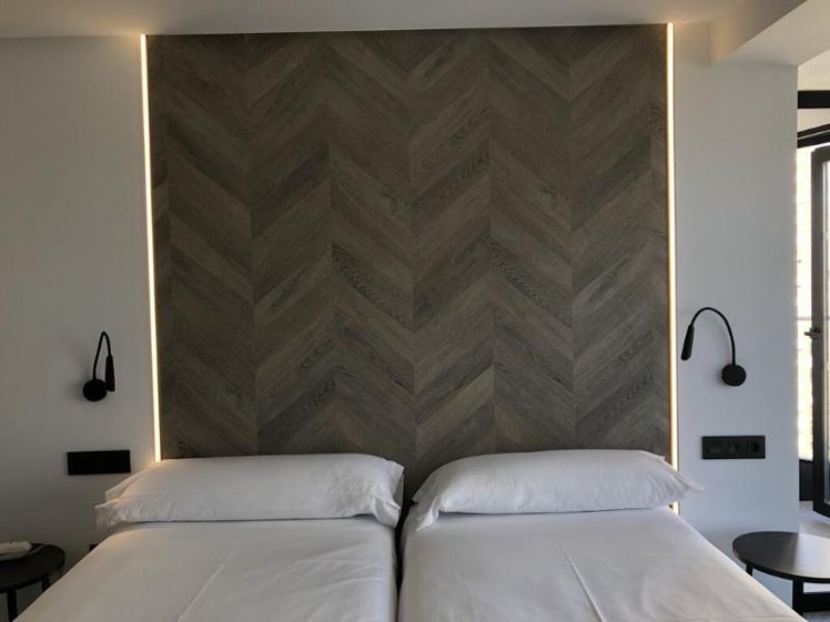 DOUBLE CITY VIEW Room