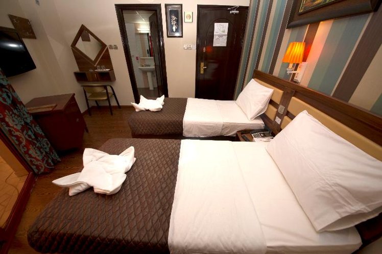 Double or Twin DELUXE Room