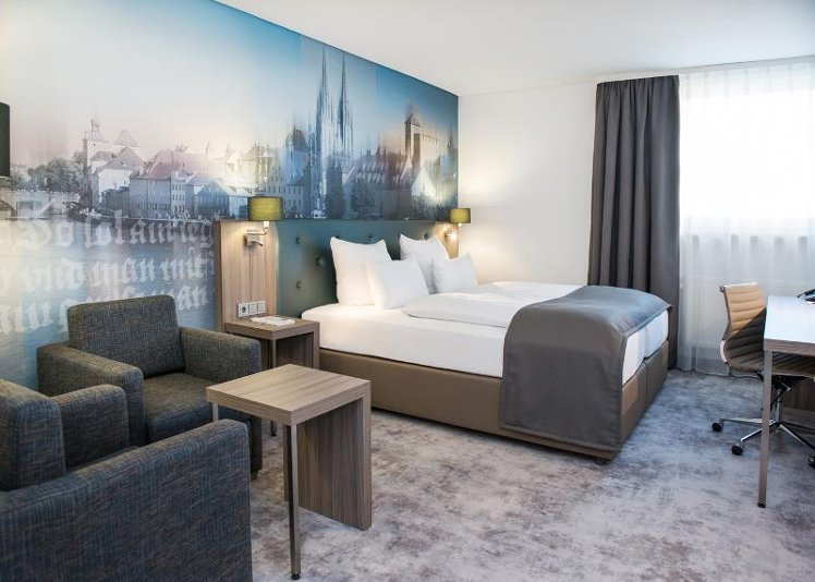 SUITE BUSINESS Room