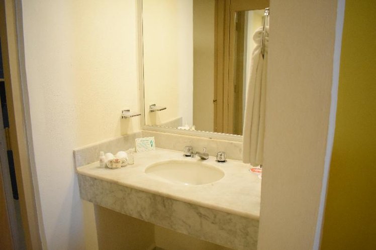 SINGLE STANDARD Room