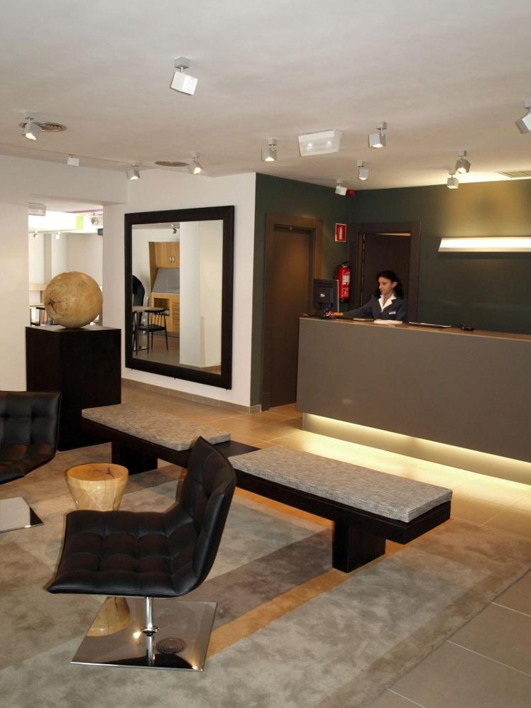 Eco Alcala Suites