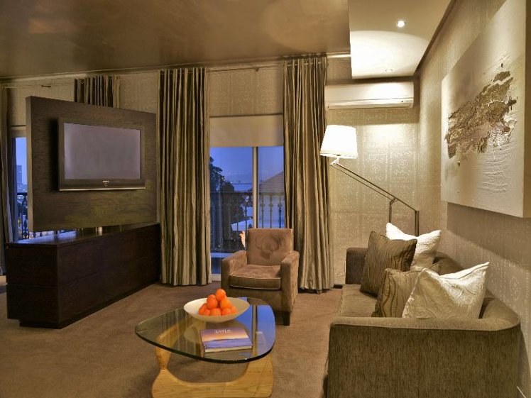 DOUBLE STANDARD Room