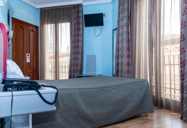 DOUBLE STANDARD Room