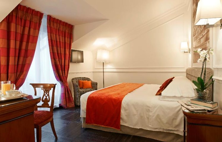 DOUBLE SUPERIOR Room