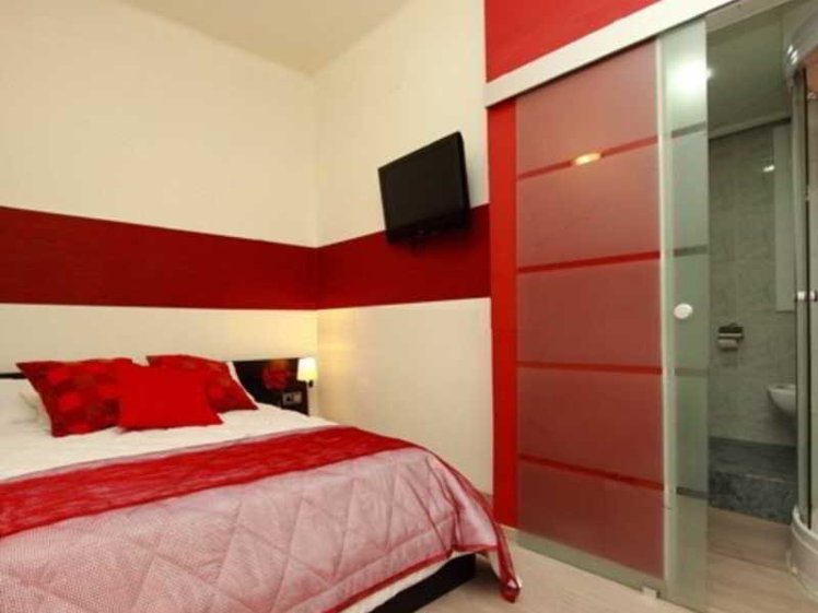 DOUBLE STANDARD Room