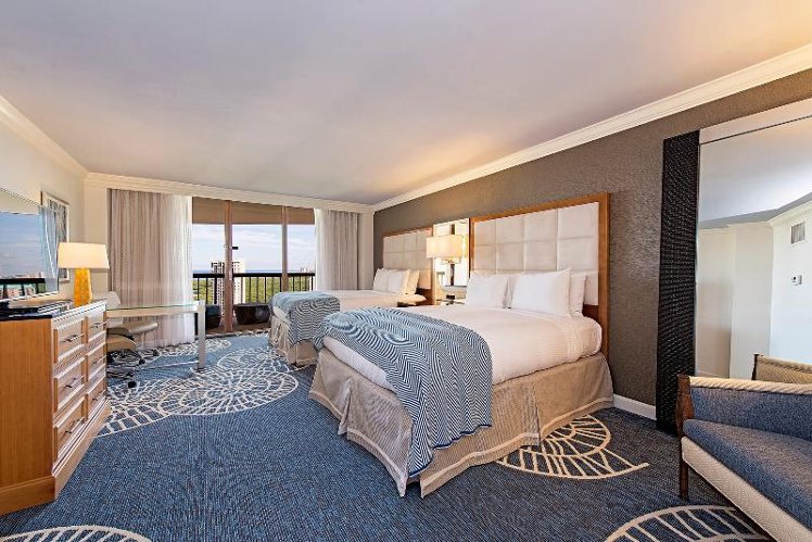DOUBLE TWO QUEEN BEDS Room