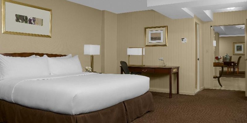 DOUBLE KING SIZE BED Room
