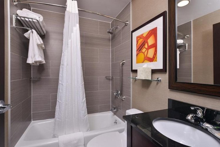 DOUBLE KING SIZE BED Room