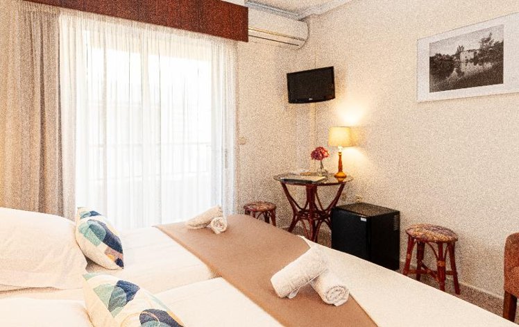 TRIPLE STANDARD Room