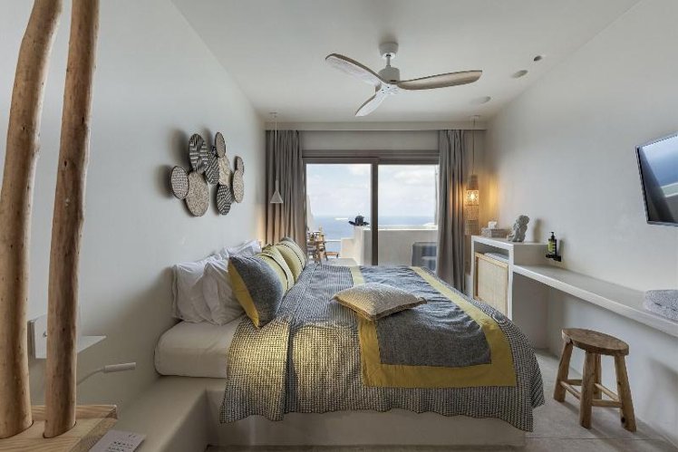 DOUBLE WITH JACUZZI Room