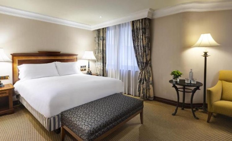 DOUBLE CLUB PREMIUM Room
