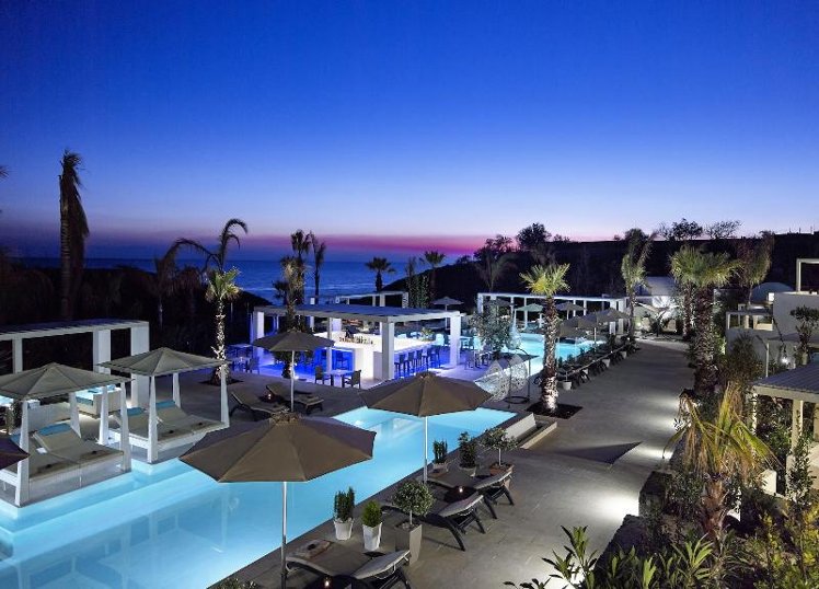 Aurora Luxury Suites