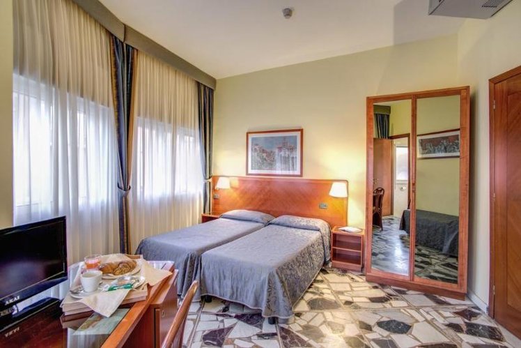 TWIN STANDARD Room