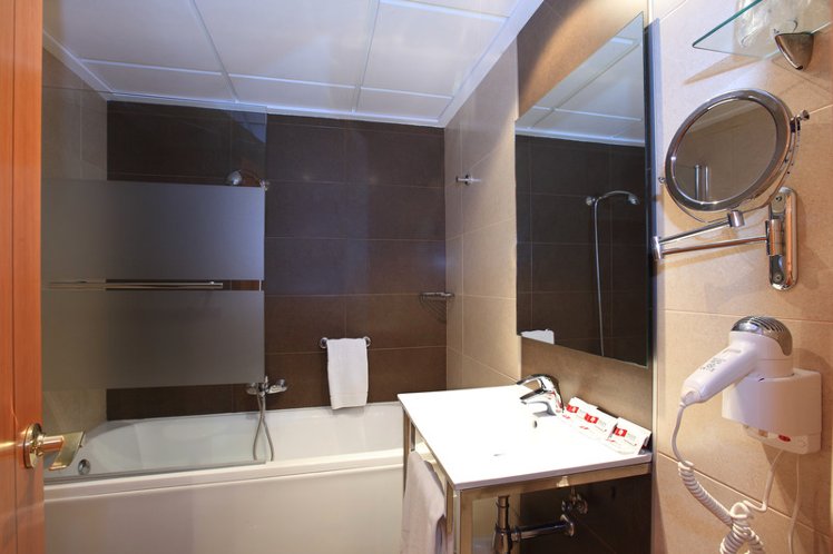 Double or Twin STANDARD Room