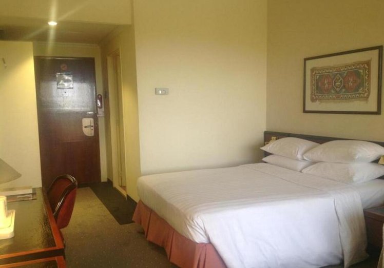 Golden Tulip Seeb