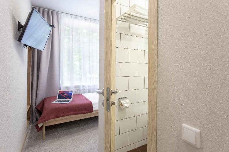 SINGLE STANDARD Room