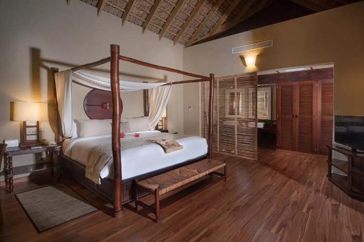 JUNIOR SUITE KING SIZE BED Room