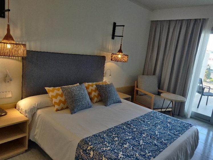 Double or Twin DELUXE CAPACITY 2 Room