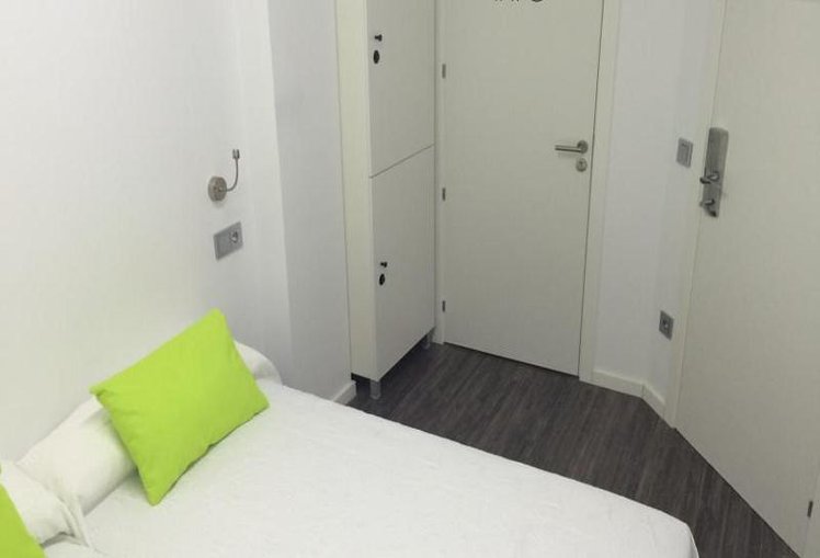 Room CAPACITY 6 ONE BEDROOM Room