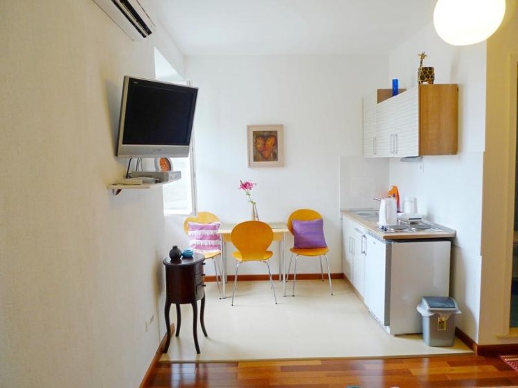 STUDIO STANDARD Room