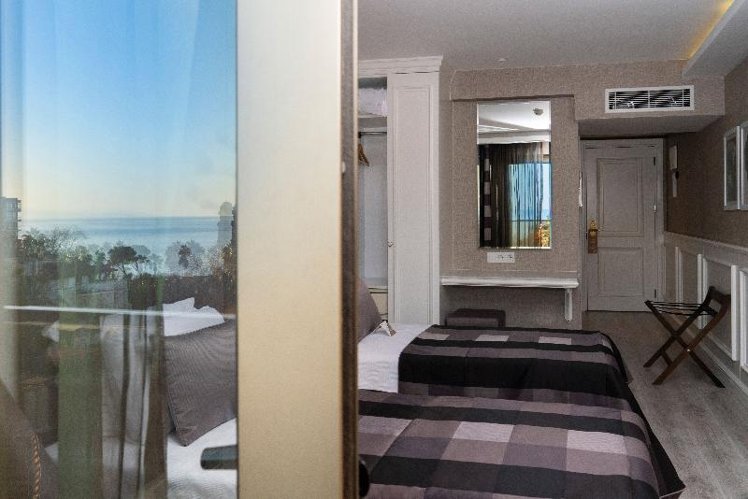 SINGLE SEA VIEW Room