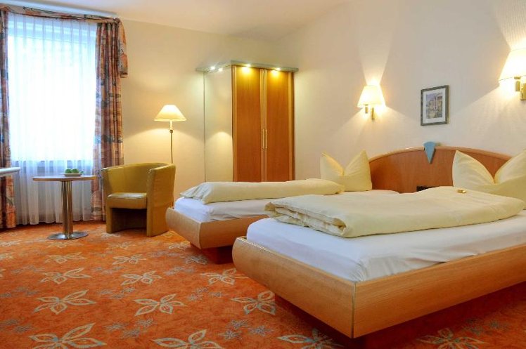 TWIN CLASSIC Room