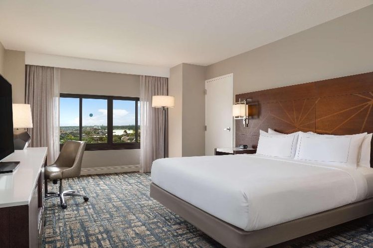 DOUBLE Accessible KING SIZE BED Room