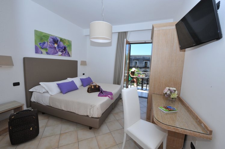 JUNIOR SUITE GARDEN VIEW Room