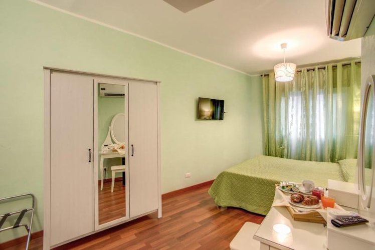 SINGLE STANDARD Room