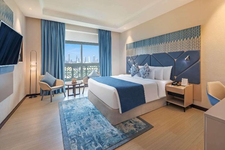 Double or Twin DELUXE Room