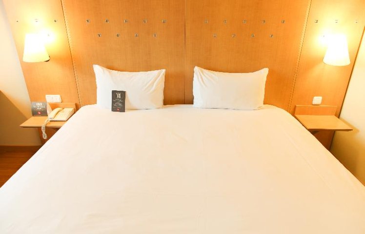 DOUBLE STANDARD Room