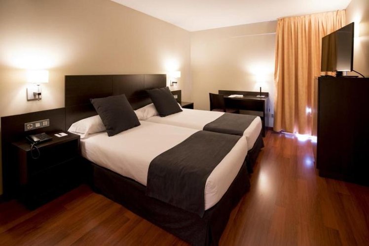 SINGLE STANDARD Room