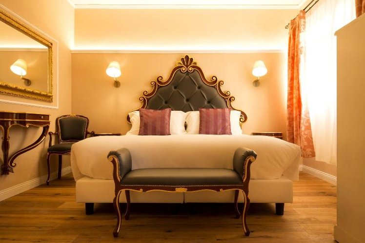 JUNIOR SUITE GRAND Room