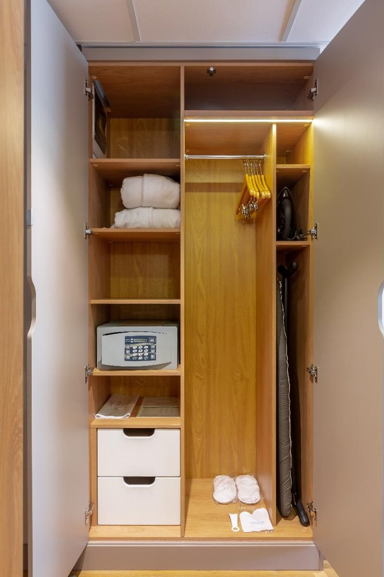 TWIN STANDARD Room