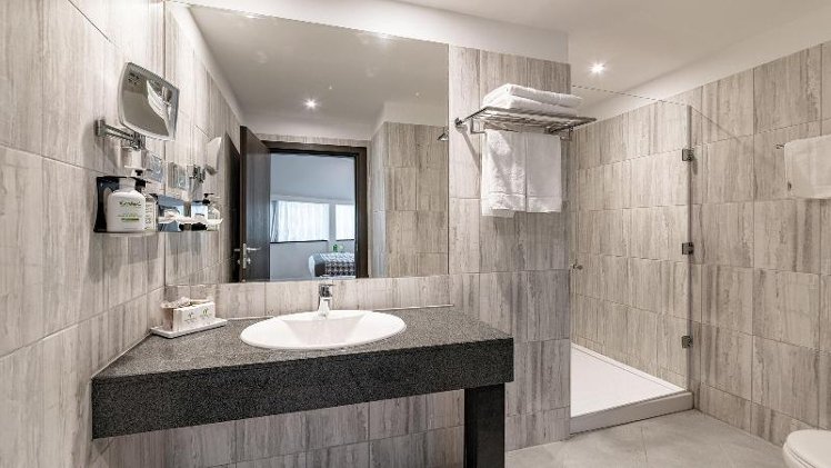 SUITE CITY VIEW KING BED Room