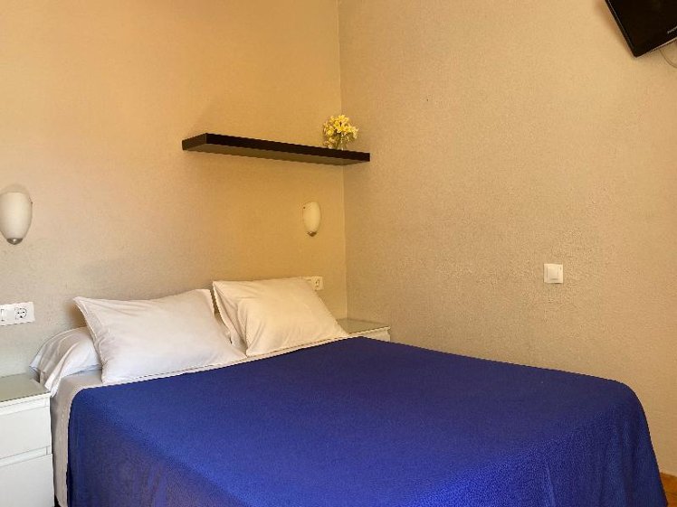 DOUBLE ECONOMY Room