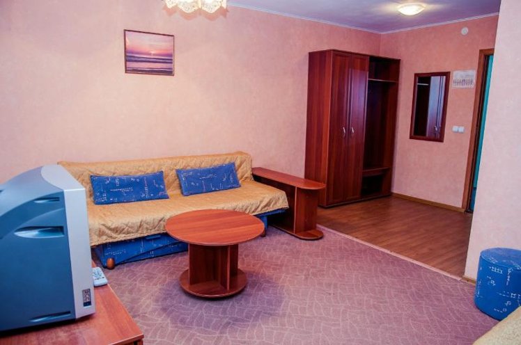 FAMILY ROOM CAPACITY 1 Room