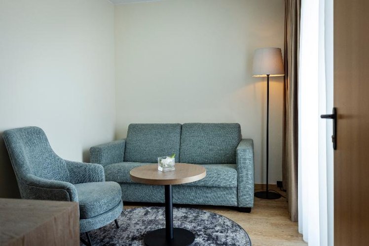 JUNIOR SUITE STANDARD Room