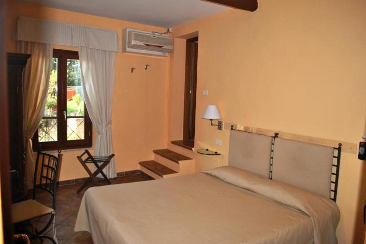 DOUBLE STANDARD Room