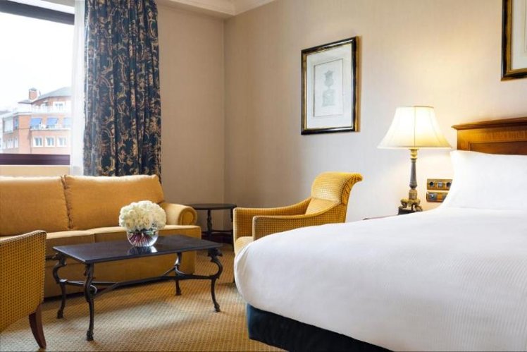 DOUBLE CLUB PREMIUM Room