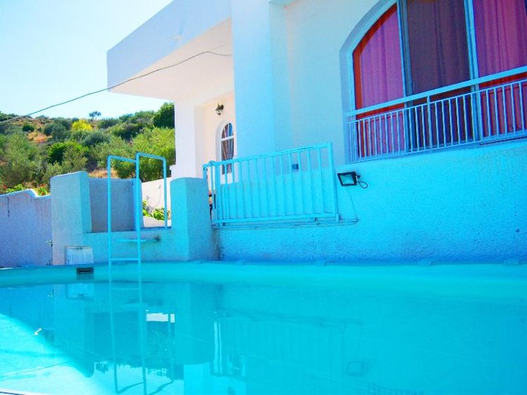 VILLA WITH PRIVATE POOL Room