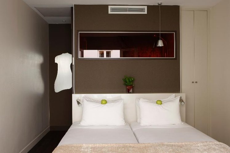 DOUBLE SUPERIOR Room