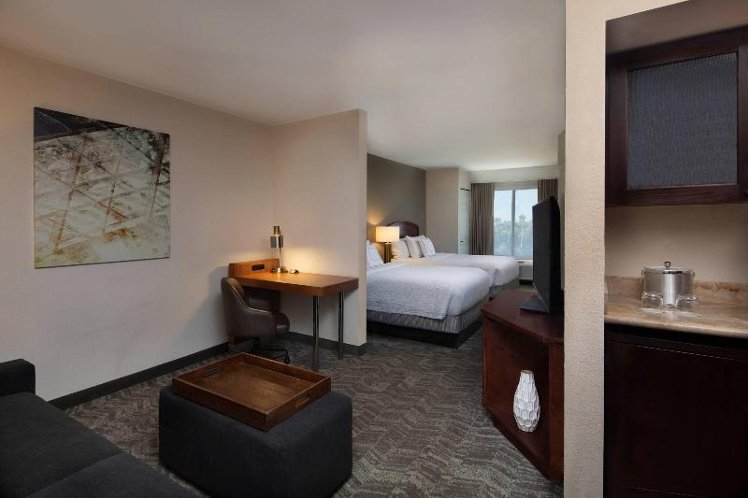 SUITE TWO DOUBLE BEDS Room