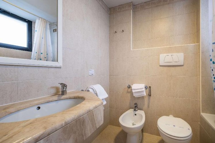 DOUBLE WITH DOUBLE BED Room
