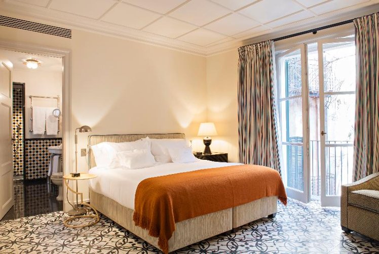 DOUBLE SUPERIOR Room