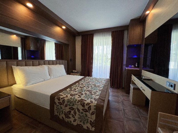 Fame Hotel