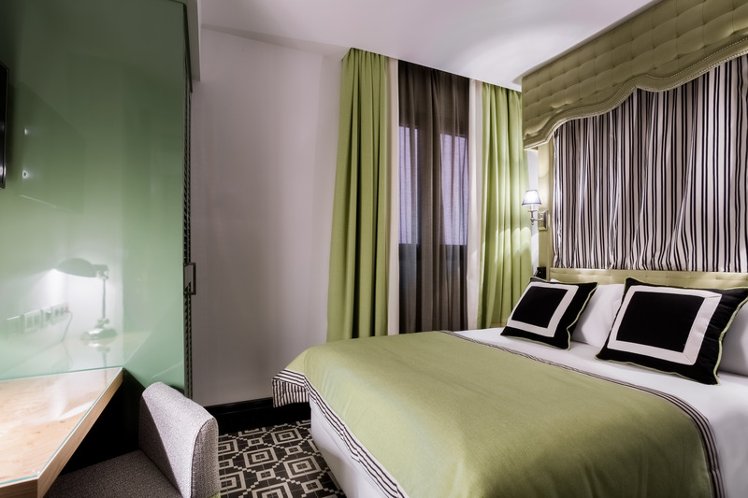 DOUBLE SINGLE USE STANDARD Room